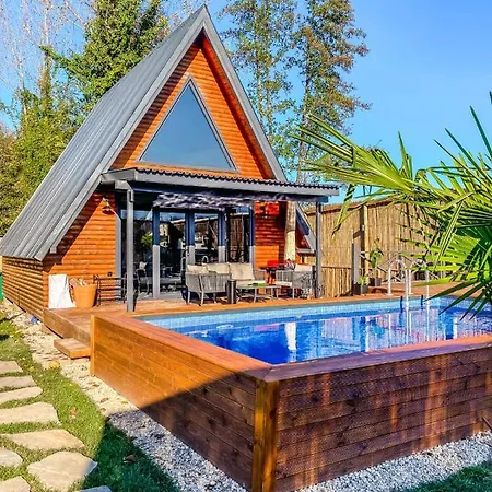 Villa Ugurlubungalov